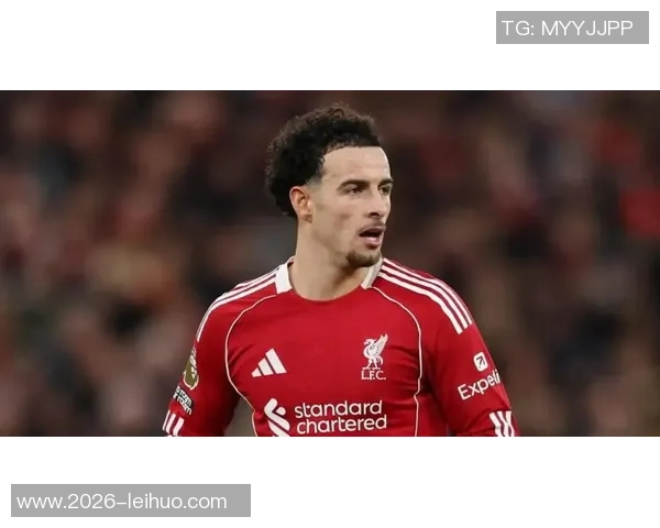 柯蒂斯琼斯在欧冠中展现出92传球成功率成为中场球员第三高的表现