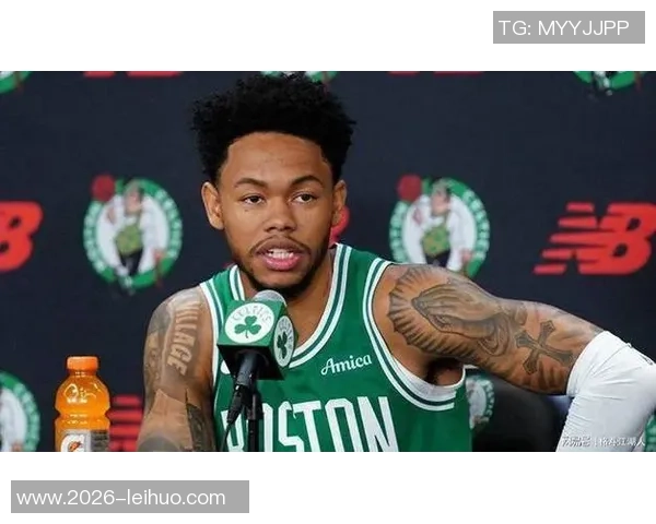 安芬尼西蒙斯谈与马祖拉的默契建立过程及其对球队磨合的积极影响 安芬尼西蒙斯谈与马祖拉的默契建立过程及其对球队磨合的积极影响